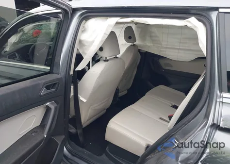 2020 Volkswagen Tiguan 2.0T Se/2.0T Se R-Line Black/2.0T Sel z USA, uszkodzony, nr VIN 3VV2B7AX5LM015619